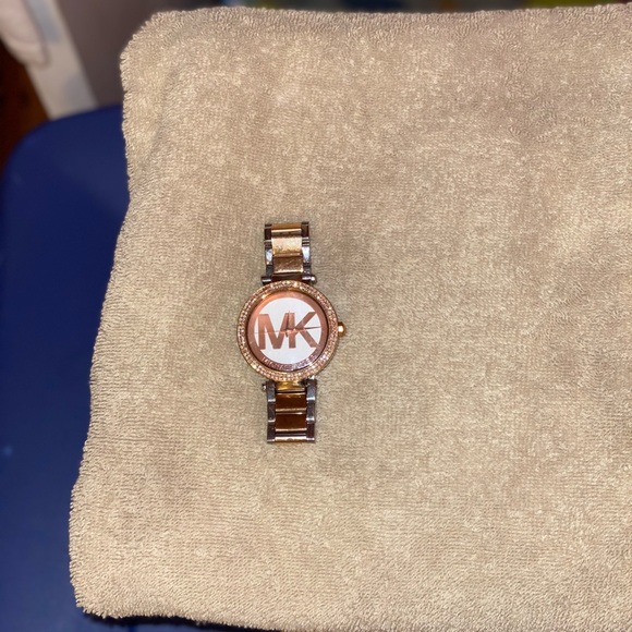 Michael Kors watch - Picture 2 of 5